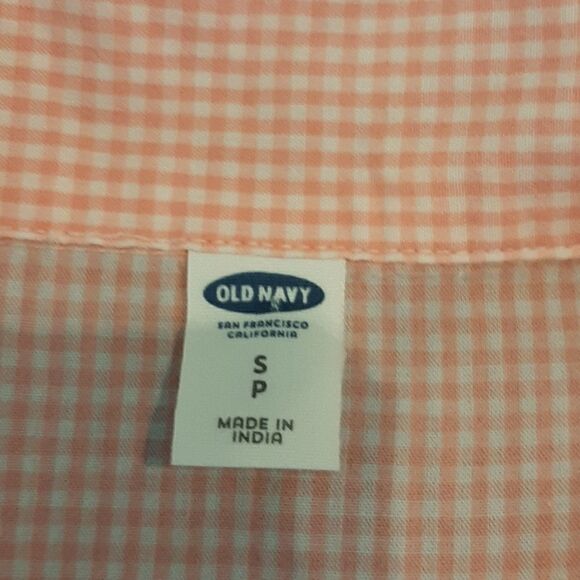 Old Navy Pink and White Button Down - Picture 4 of 5
